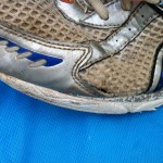 Asics GT2120 el refuerzo en el upper impide la expansión de los dedos