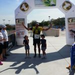 Globero con Vivobarefoot Breatho entrando meta La Pretoriana